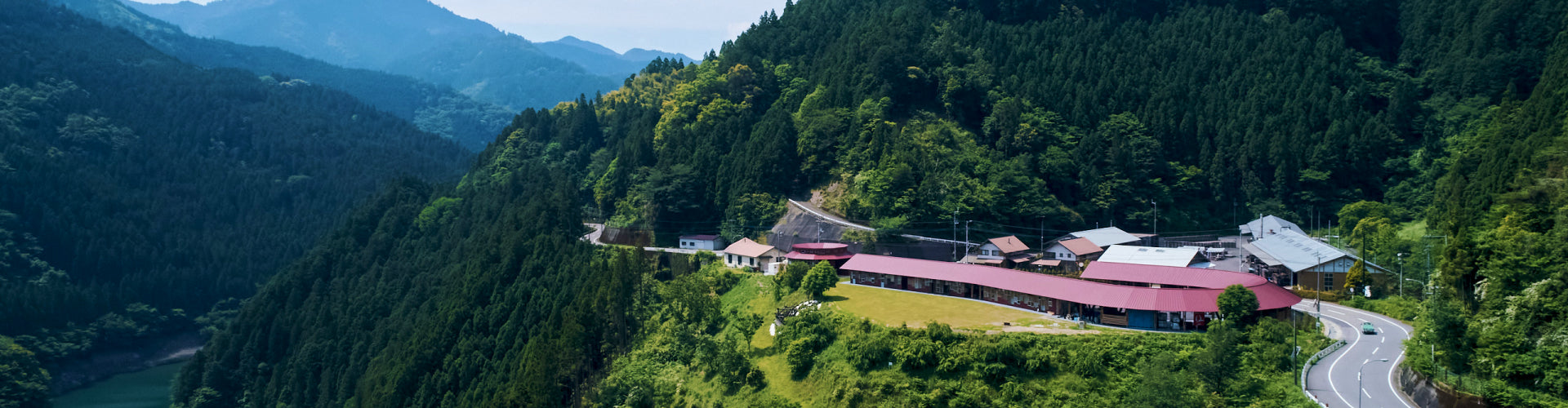 img_lower_mainimg_access-pc.